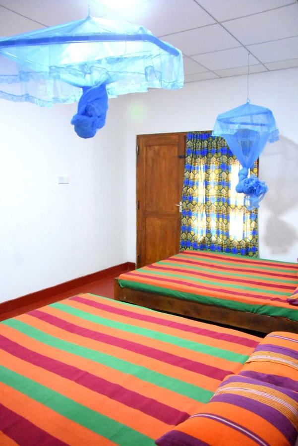 Dula Lake Resort Anuradhapura Exteriör bild